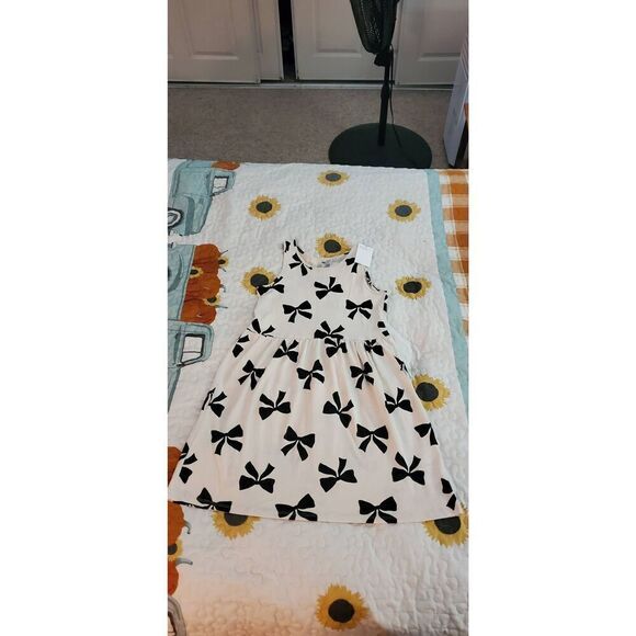 NWT H&M GIRLS DRESS - Picture 1 of 4